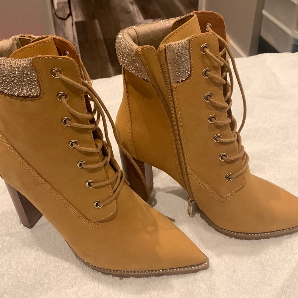 Great tan booties